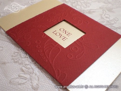 bordo crvena pozivnica za vjenčanje s prozorčićem