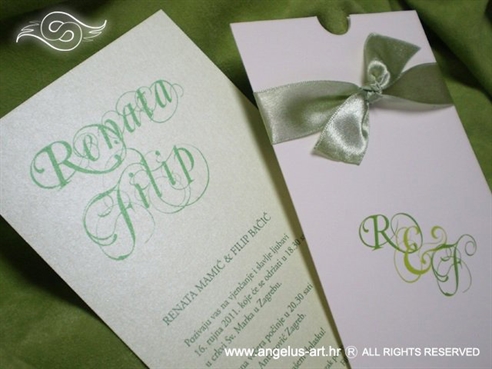 zelena pozivnica za vjenčanje s monogramom na izvlačenje